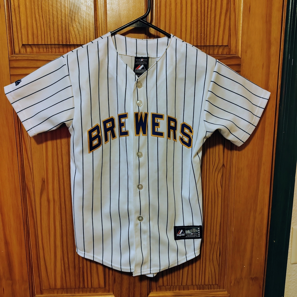 Majestic Genuine Merchandise Milwaukee Brewers Striped Baseball Jersey Size M.